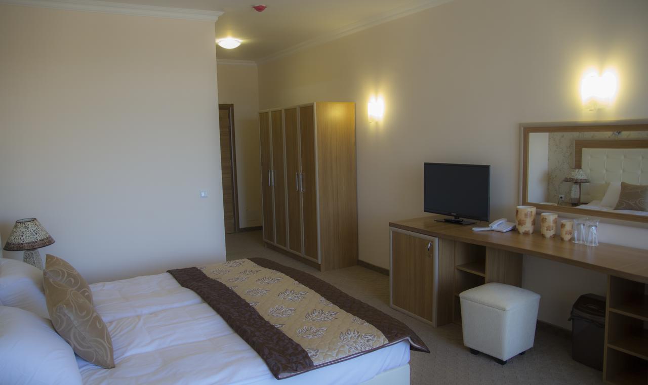Hotel Paradise Огняново Екстер'єр фото